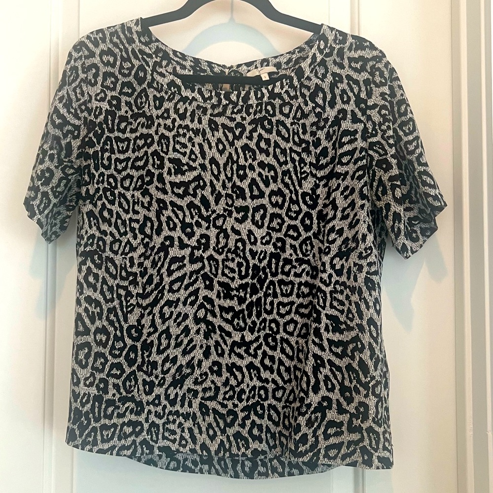 Joie 100% silk short sleeve blouse in black and white cheetah print